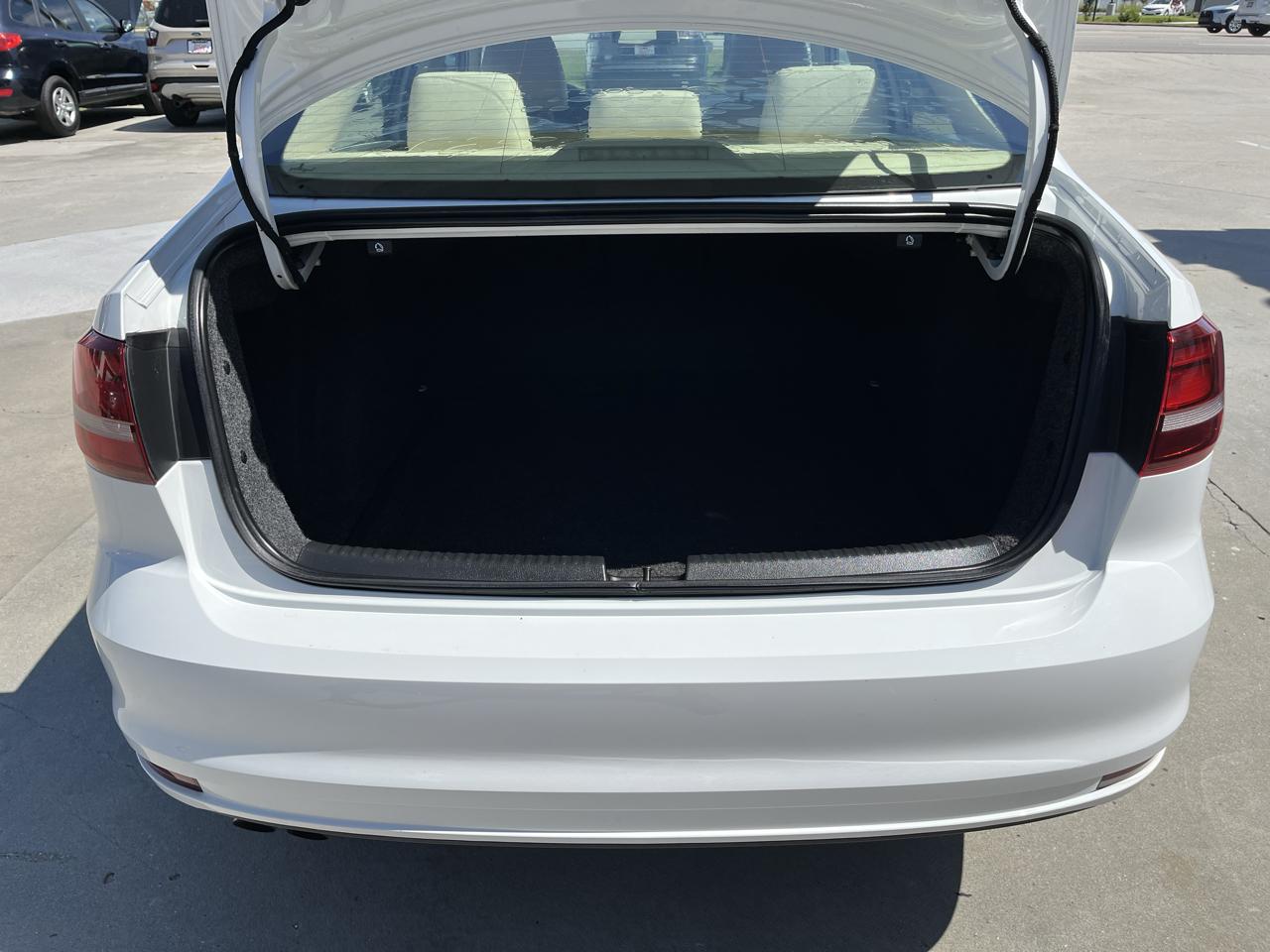 Volkswagen Jetta 1.4T SE Auto 2017