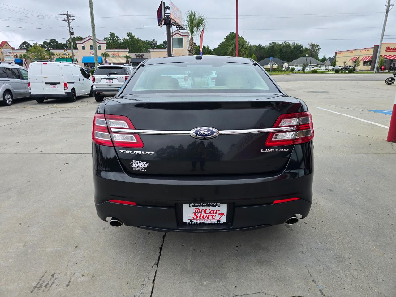 Ford Taurus 4dr Sdn Limited FWD 2016
