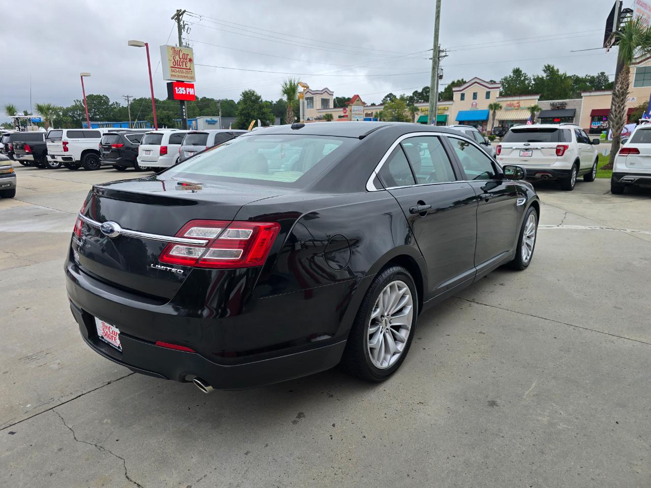 Ford Taurus 4dr Sdn Limited FWD 2016