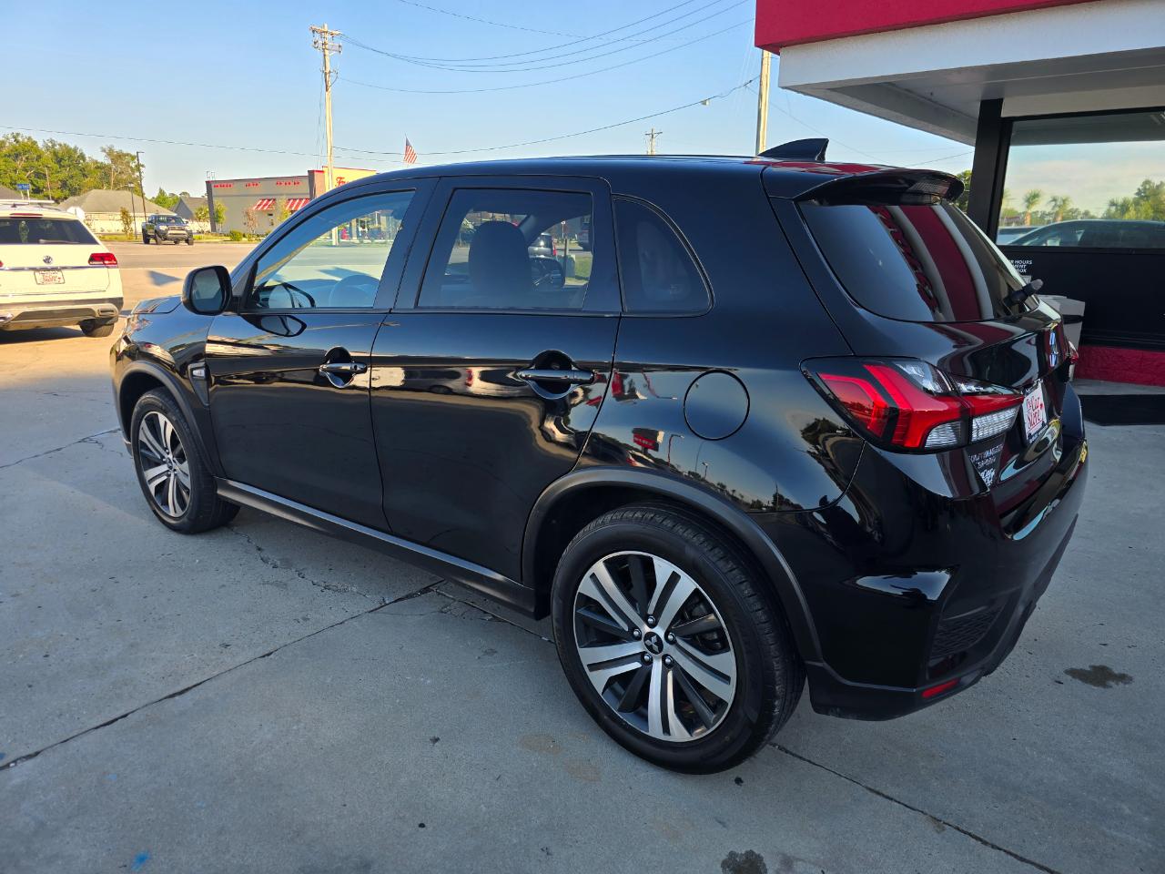 Mitsubishi Outlander Sport ES 2.0 CVT 2021