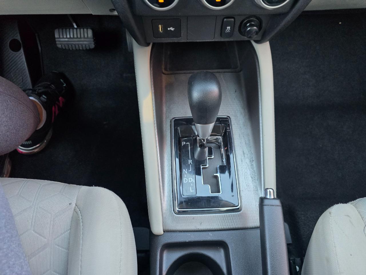 Mitsubishi Outlander Sport ES 2.0 CVT 2021