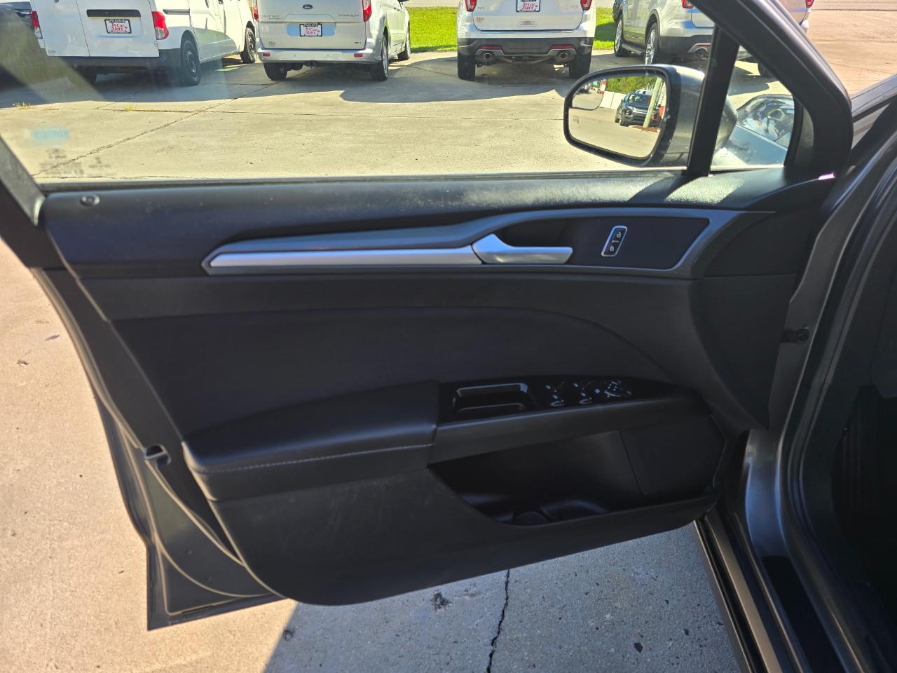 Ford Fusion 4dr Sdn SE FWD 2014