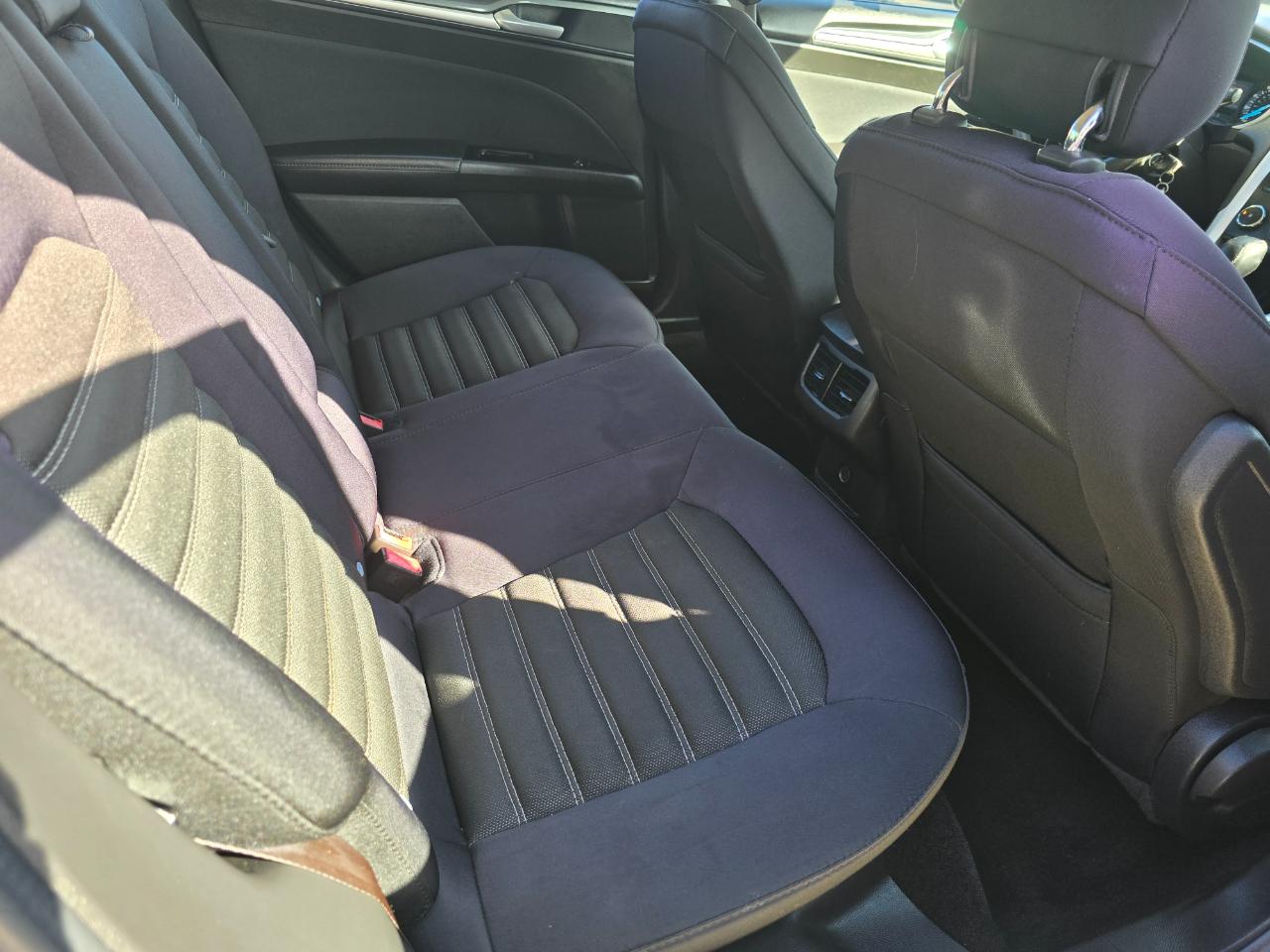 Ford Fusion 4dr Sdn SE FWD 2014