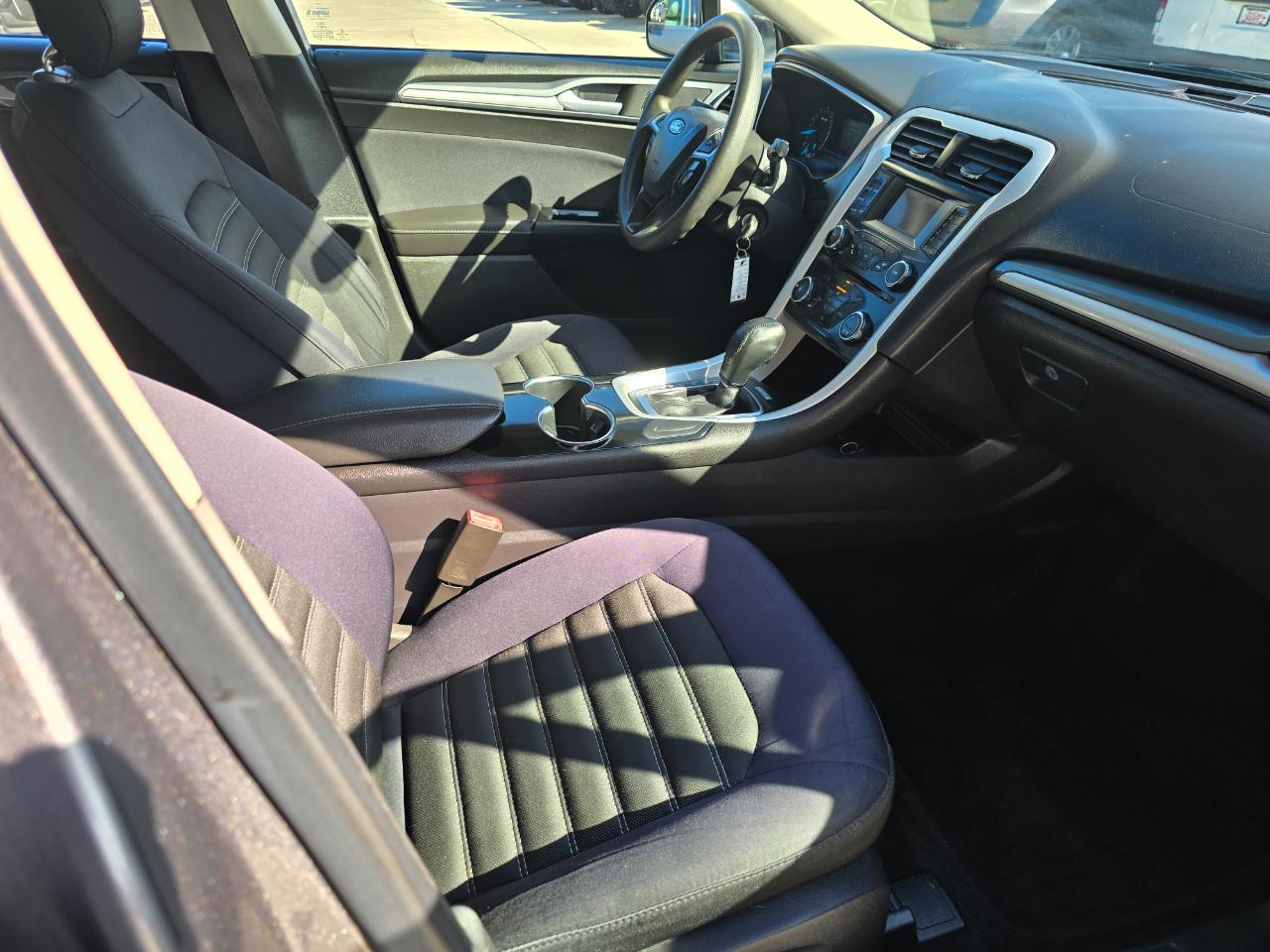 Ford Fusion 4dr Sdn SE FWD 2014