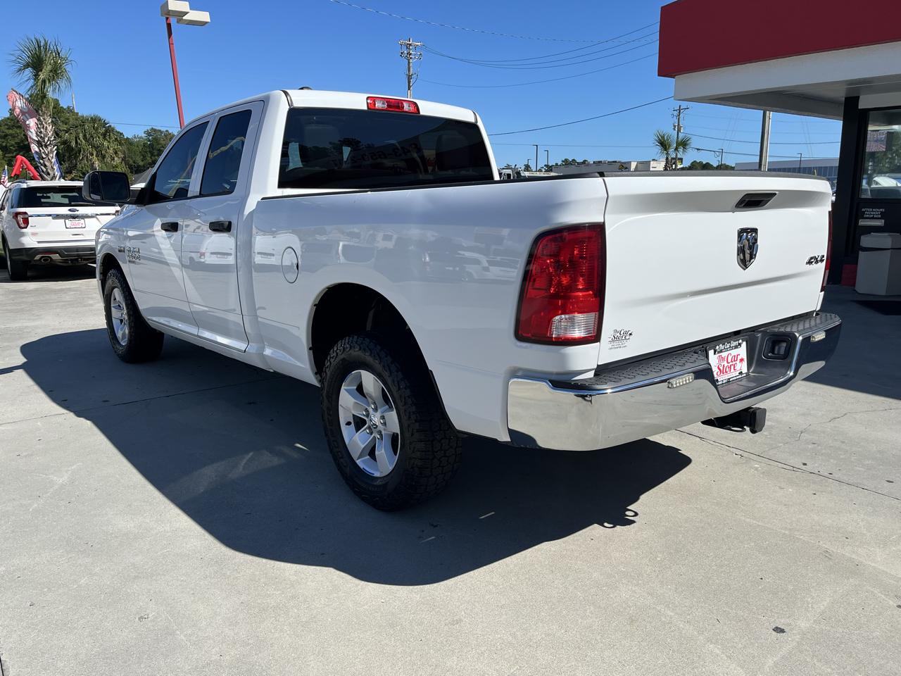 RAM 1500 Classic Tradesman 4x4 Quad Cab 6'4" Box 2021