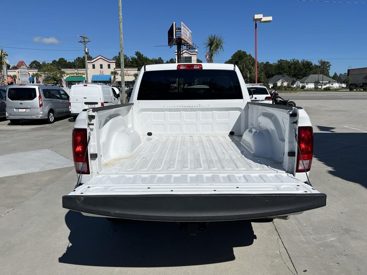 RAM 1500 Classic Tradesman 4x4 Quad Cab 6'4" Box 2021