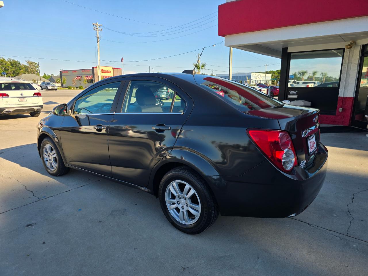 Chevrolet Sonic 4dr Sdn Auto LT 2016
