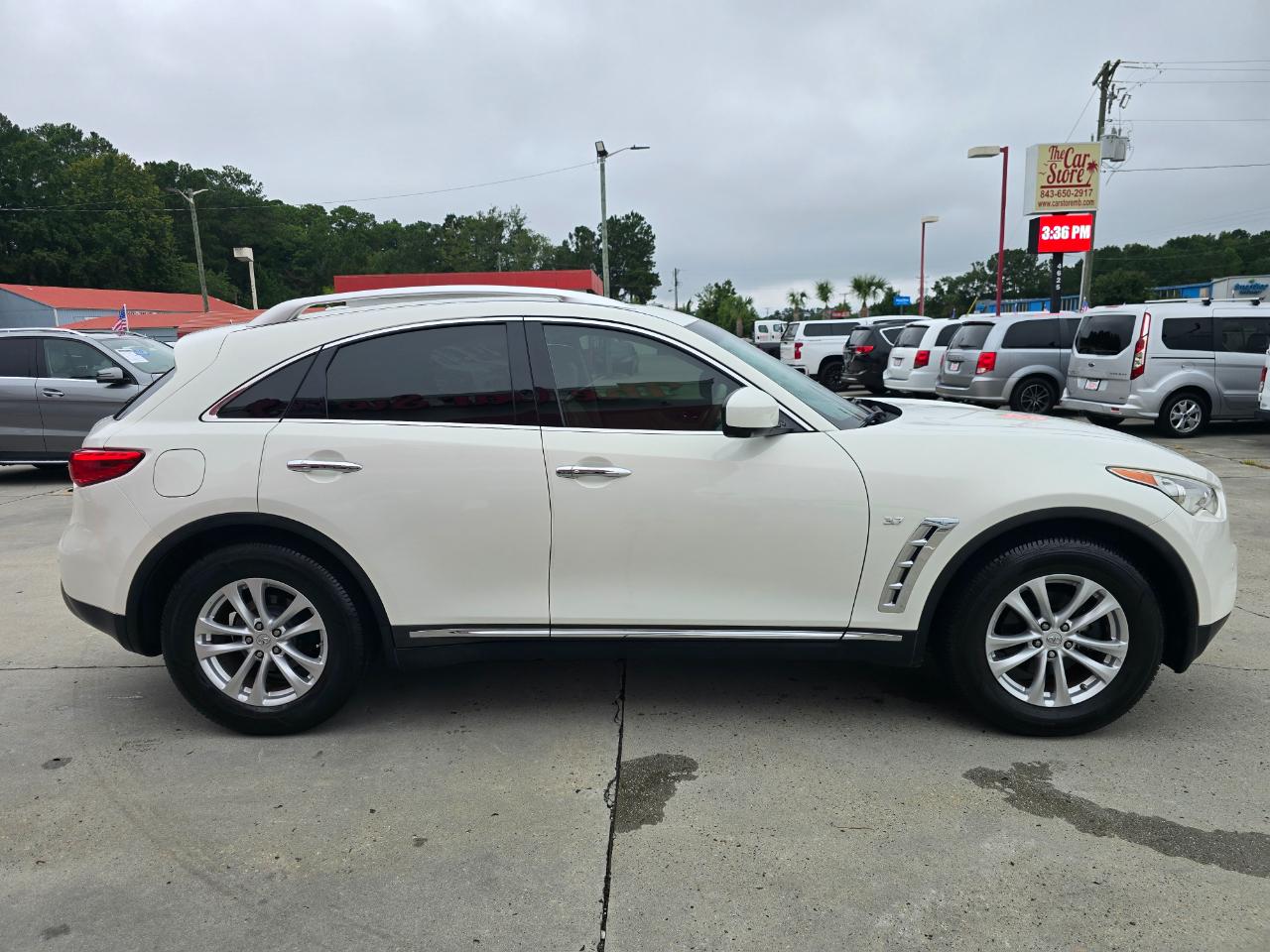 Infiniti QX70 RWD 4dr 2014