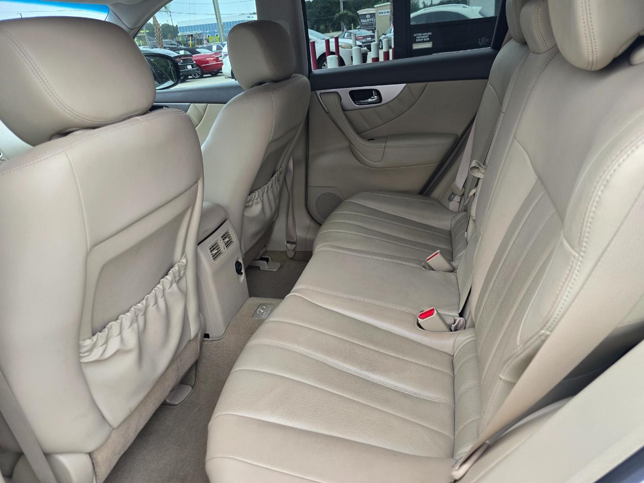 Infiniti QX70 RWD 4dr 2014