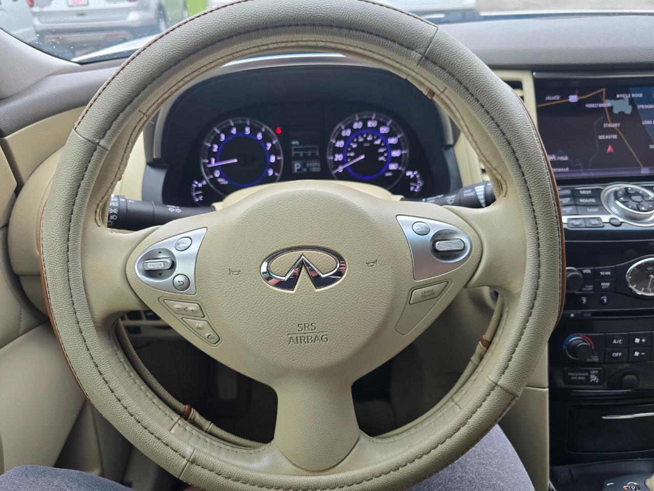 Infiniti QX70 RWD 4dr 2014