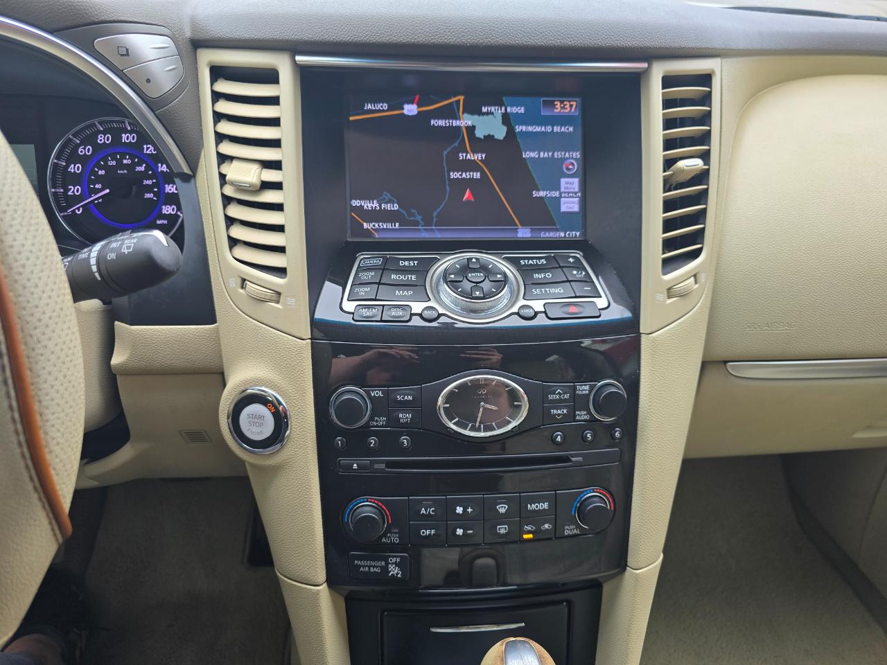 Infiniti QX70 RWD 4dr 2014