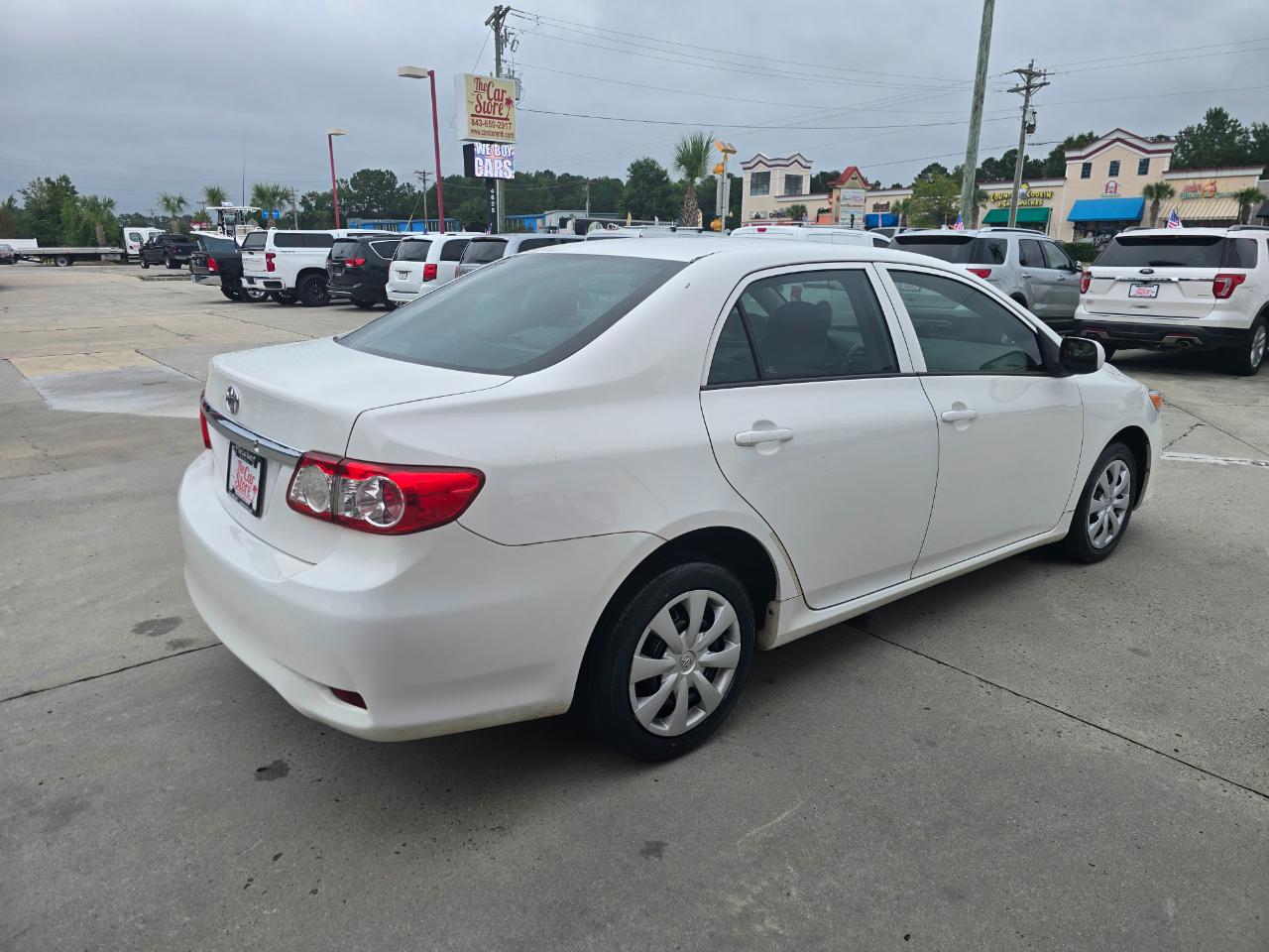 Toyota Corolla 4dr Sdn Auto L (Natl) 2013