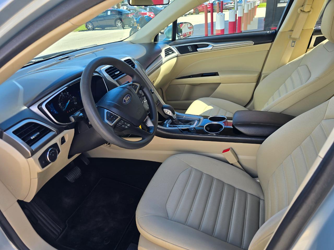 Ford Fusion 4dr Sdn SE Hybrid FWD 2013