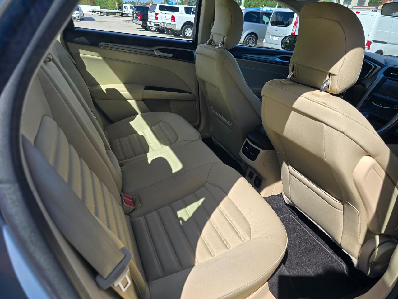Ford Fusion 4dr Sdn SE Hybrid FWD 2013