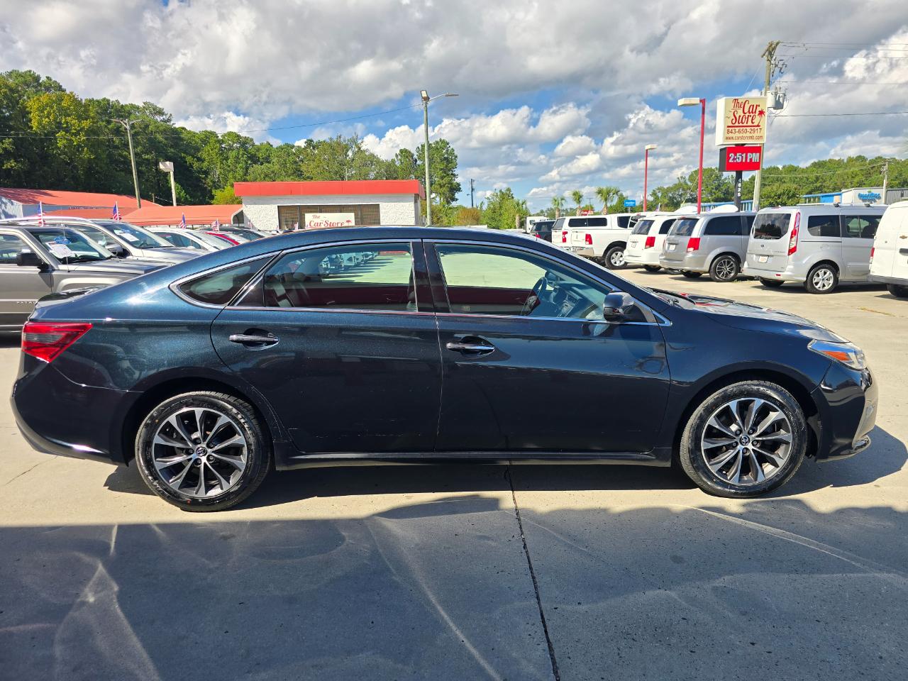Toyota Avalon 4dr Sdn XLE Premium (Natl) 2016