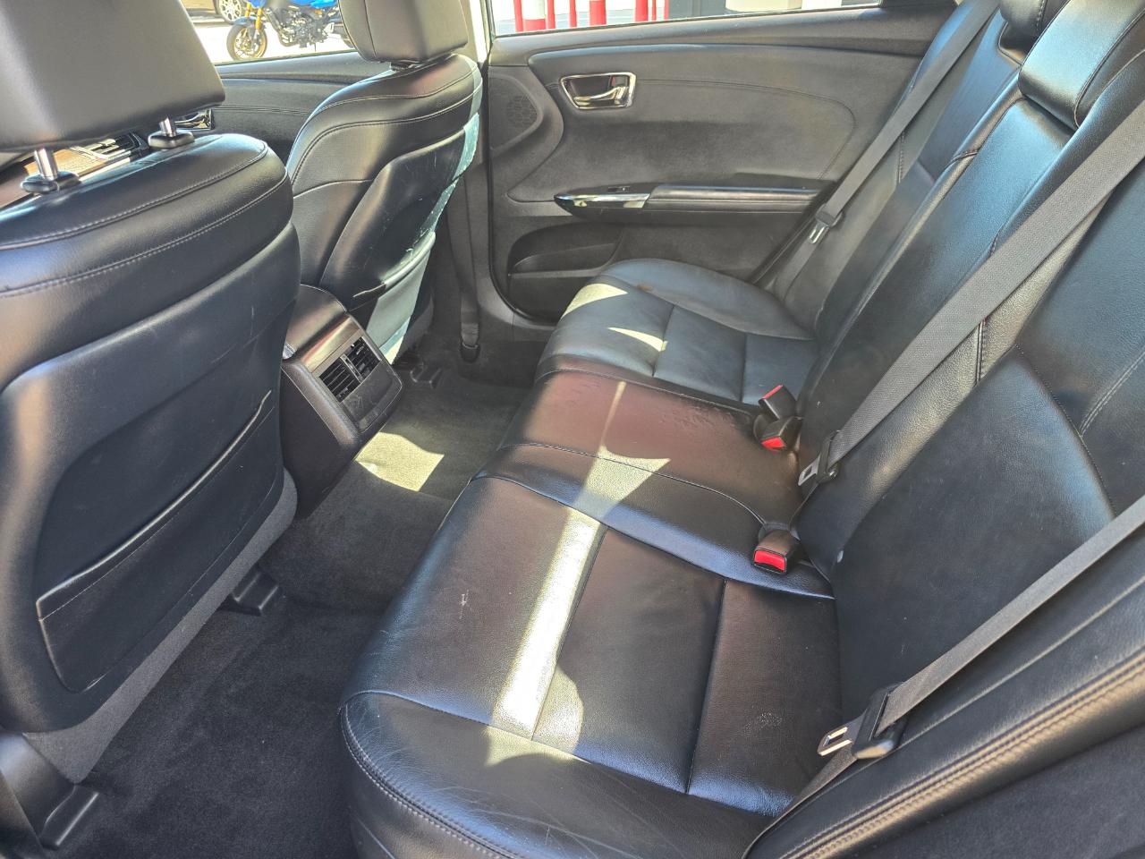 Toyota Avalon 4dr Sdn XLE Premium (Natl) 2016