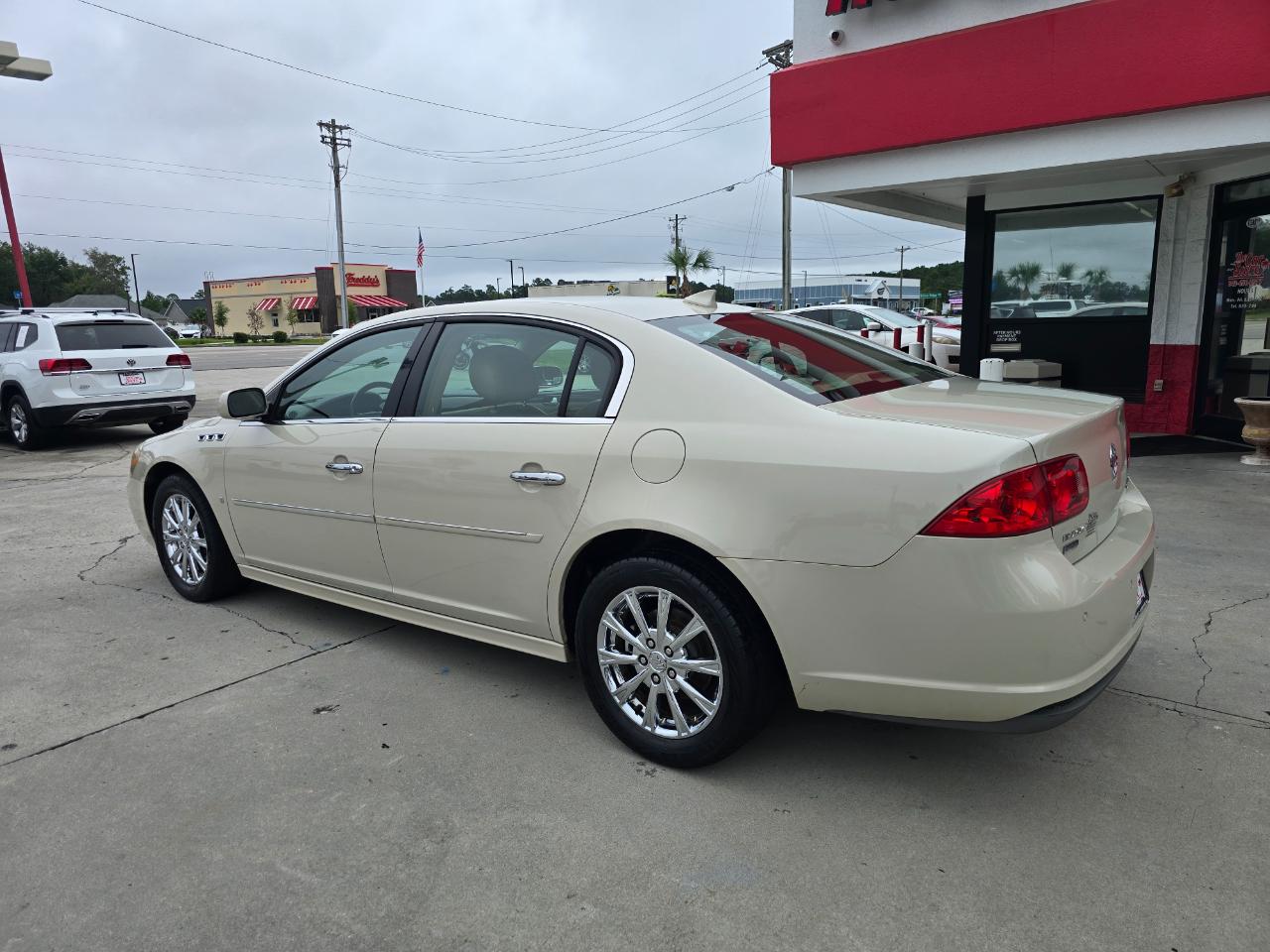 Buick Lucerne 4dr Sdn CXL-3 *Ltd Avail* 2010