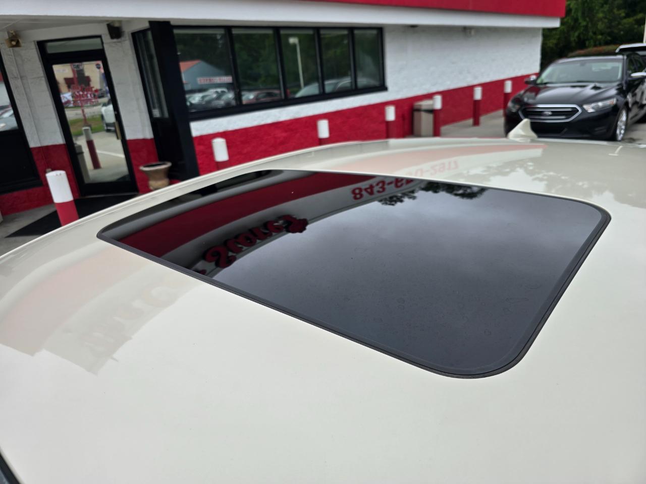 Buick Lucerne 4dr Sdn CXL-3 *Ltd Avail* 2010