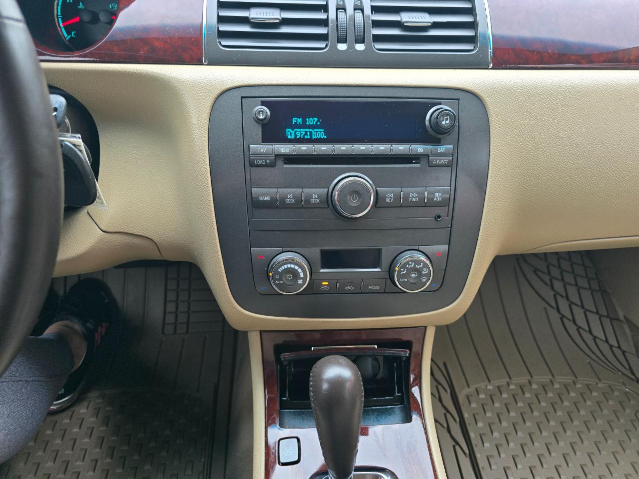 Buick Lucerne 4dr Sdn CXL-3 *Ltd Avail* 2010