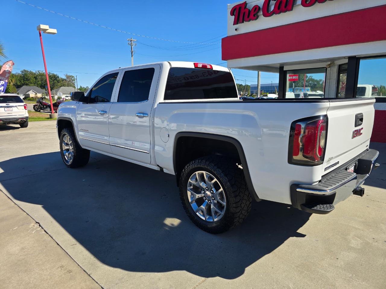 GMC Sierra 1500 4WD Crew Cab 143.5" SLT 2017