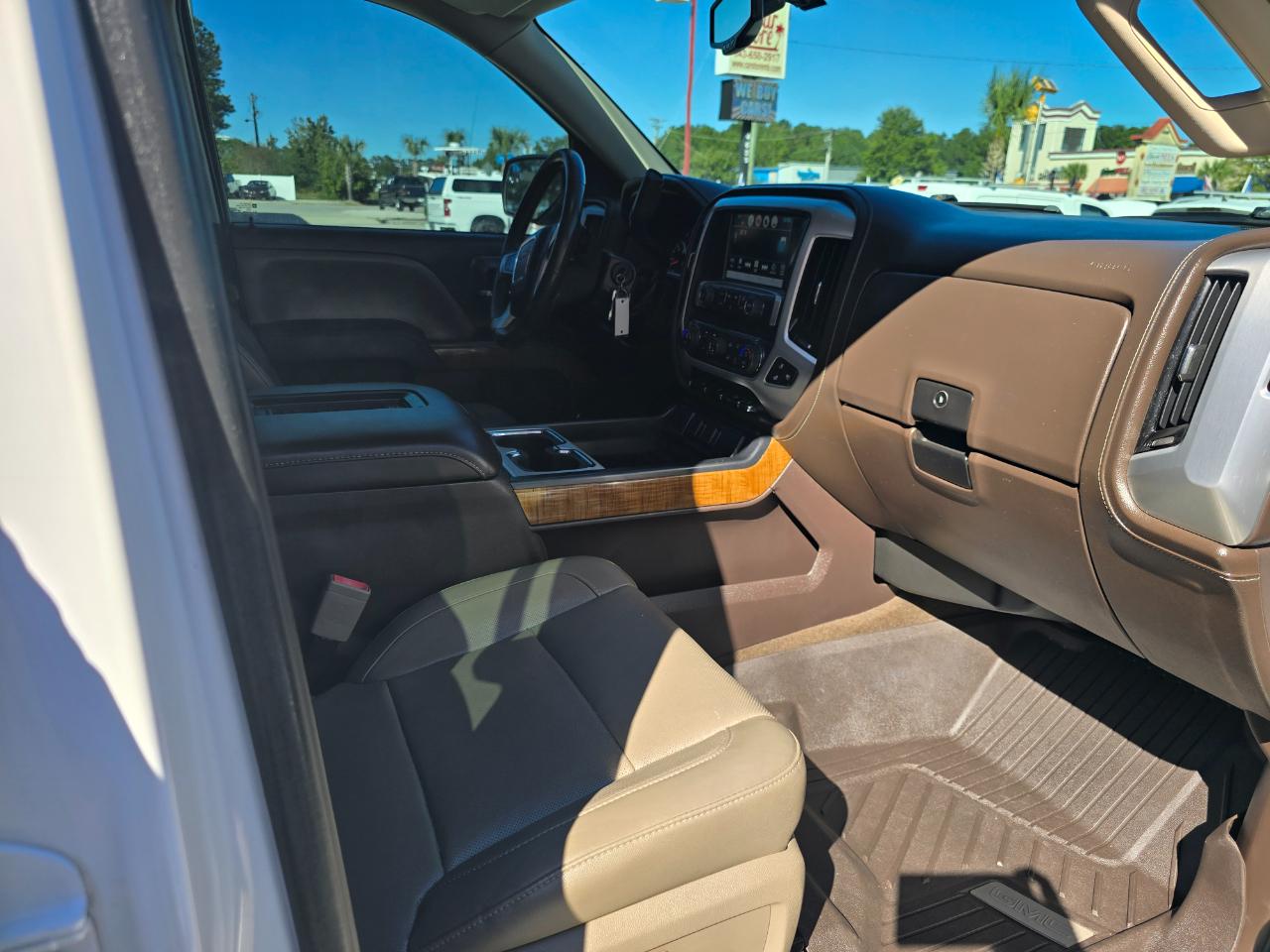GMC Sierra 1500 4WD Crew Cab 143.5" SLT 2017
