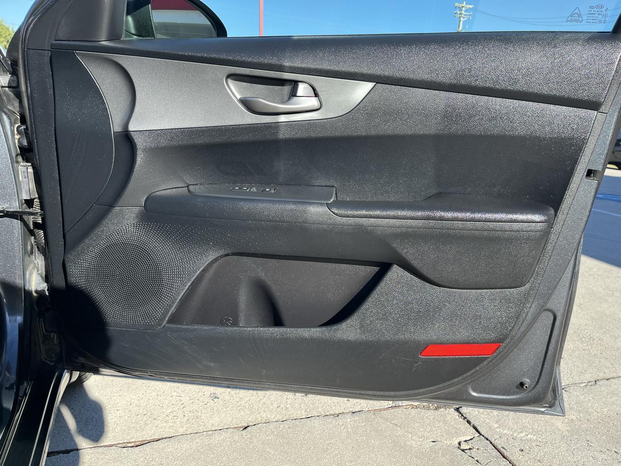 Kia Forte LXS IVT 2019