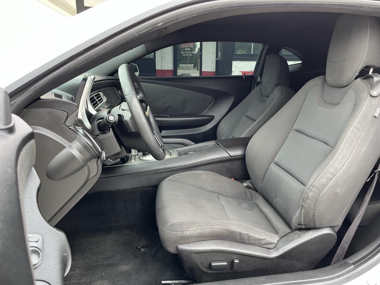 Chevrolet Camaro 2dr Cpe 1LT 2012