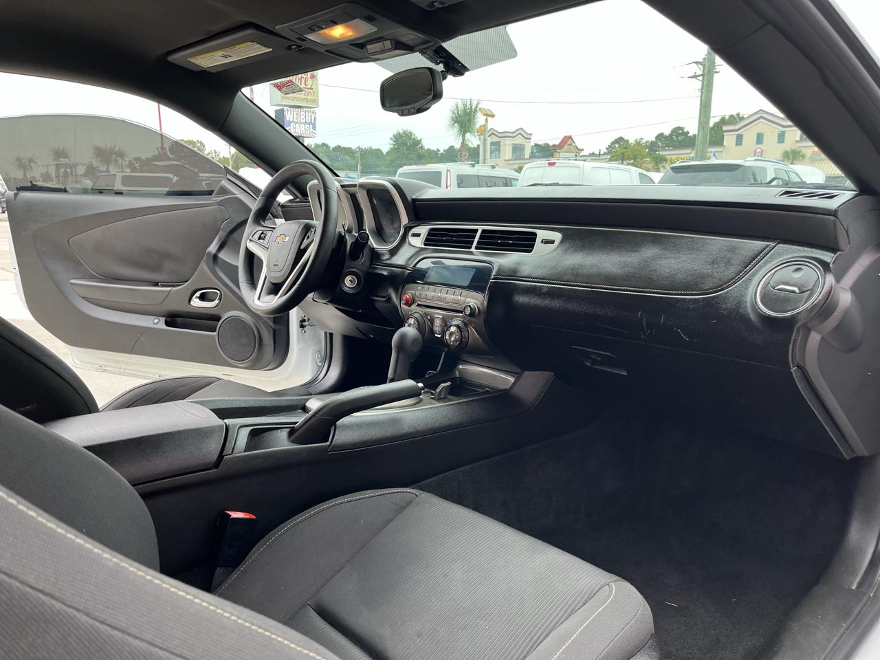 Chevrolet Camaro 2dr Cpe 1LT 2012