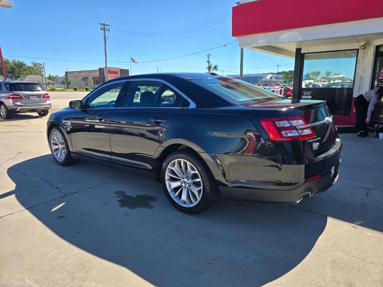 Ford Taurus Limited FWD 2017
