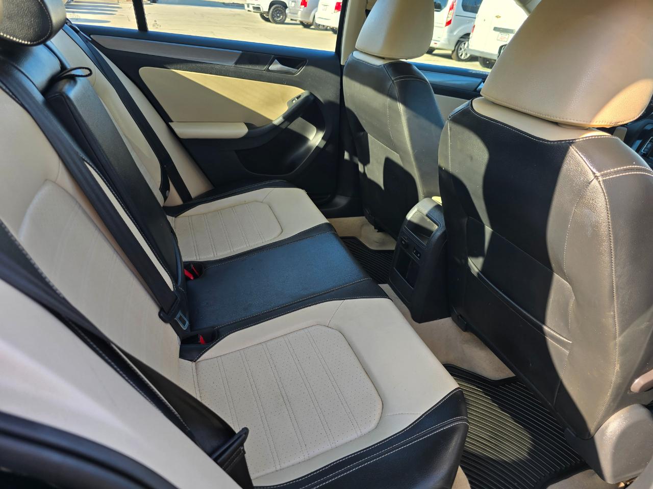 Volkswagen Jetta Sedan 4dr Auto SEL 2013