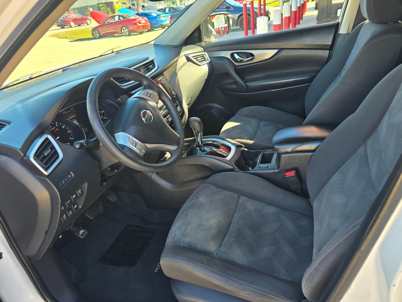 Nissan Rogue AWD 4dr SV 2016
