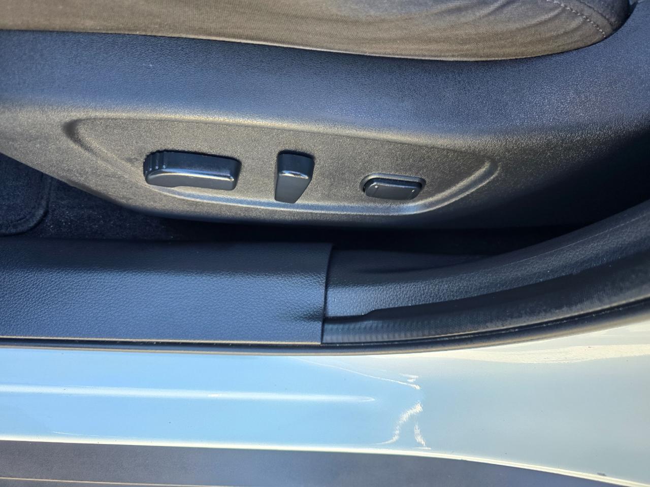 Nissan Rogue AWD 4dr SV 2016