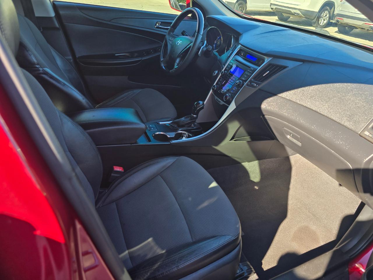 Hyundai Sonata 4dr Sdn 2.4L Auto SE 2013