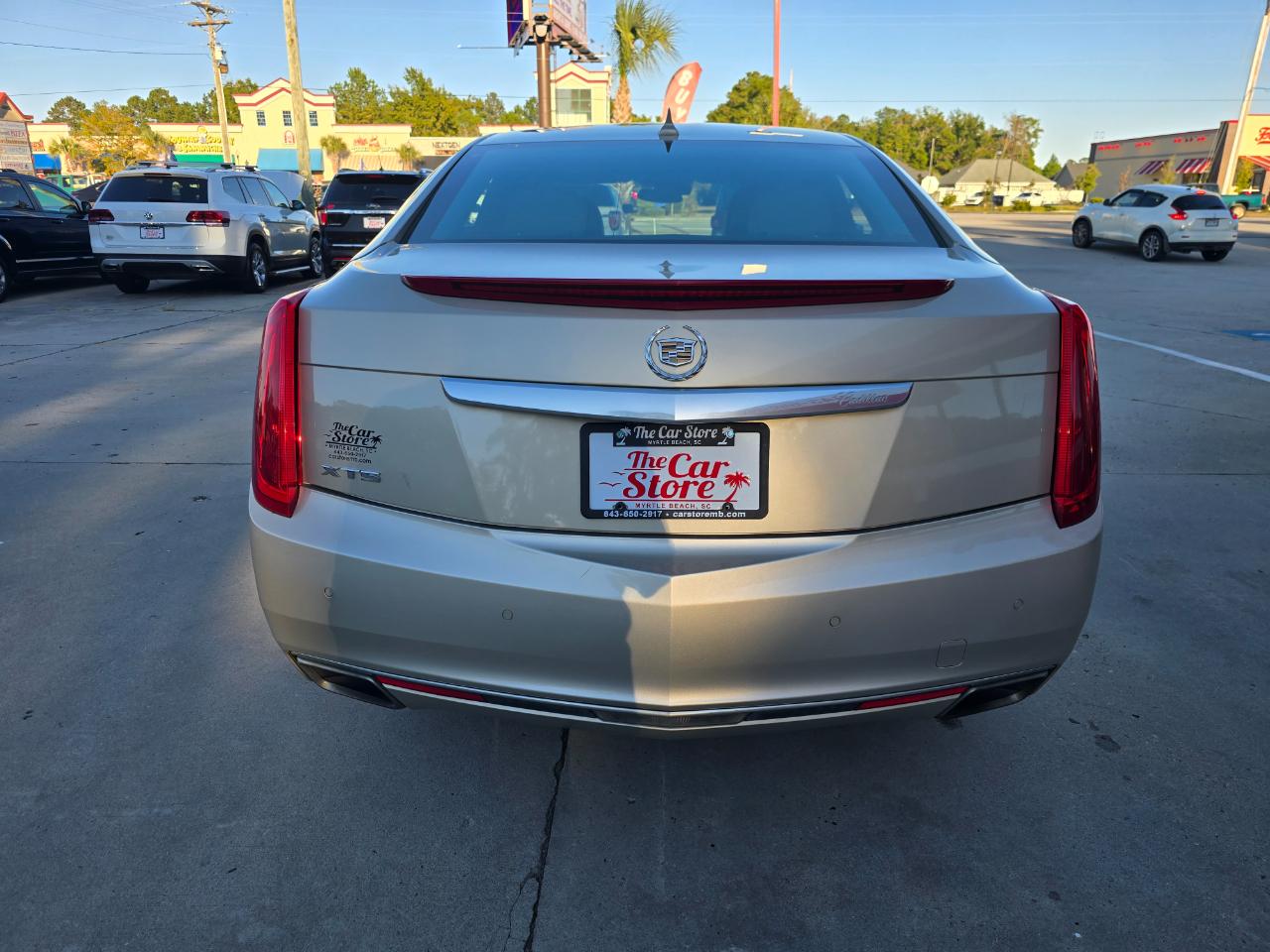 Cadillac XTS 4dr Sdn Luxury FWD 2014