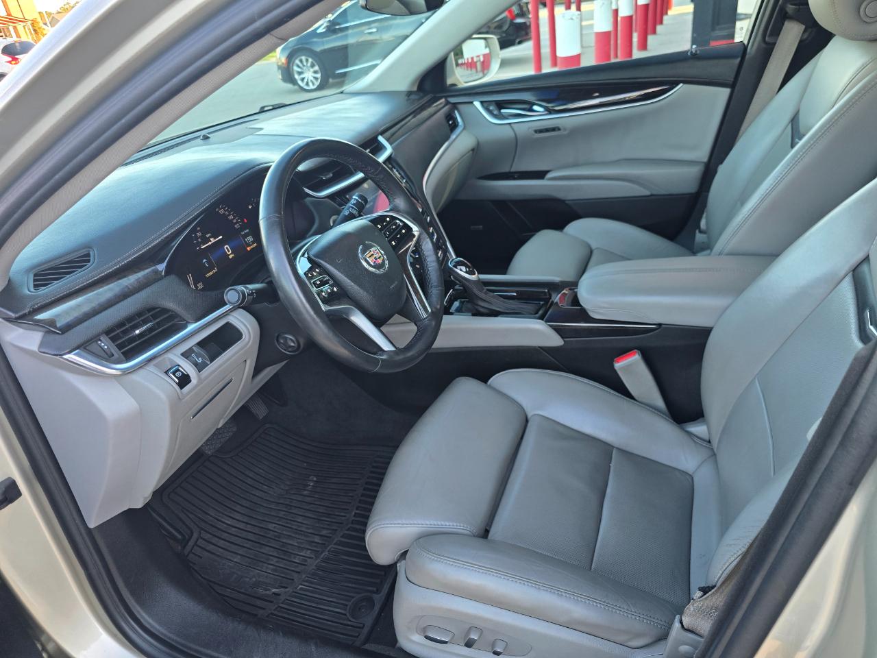 Cadillac XTS 4dr Sdn Luxury FWD 2014