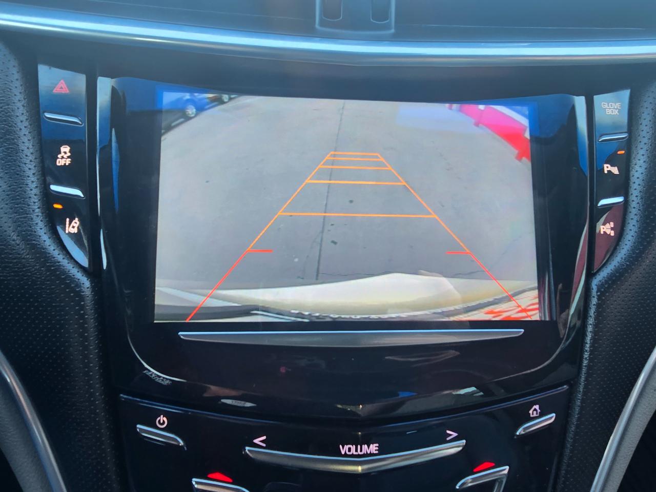Cadillac XTS 4dr Sdn Luxury FWD 2014
