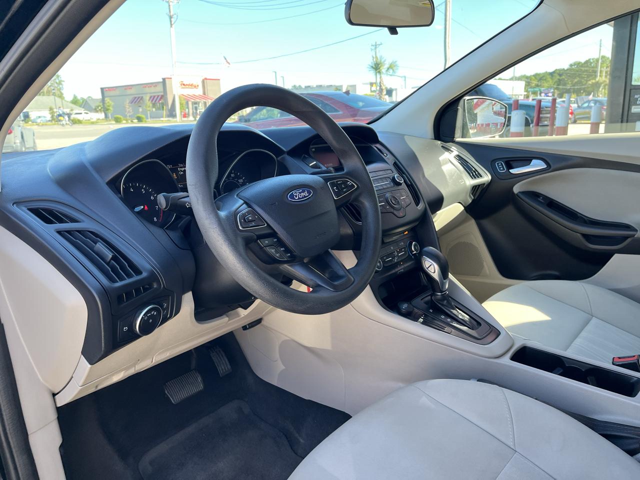 Ford Focus SE Hatch 2018