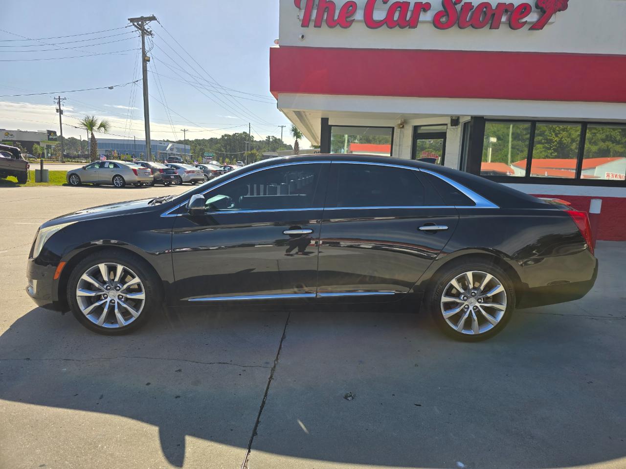 Cadillac XTS 4dr Sdn Luxury Collection FWD 2016
