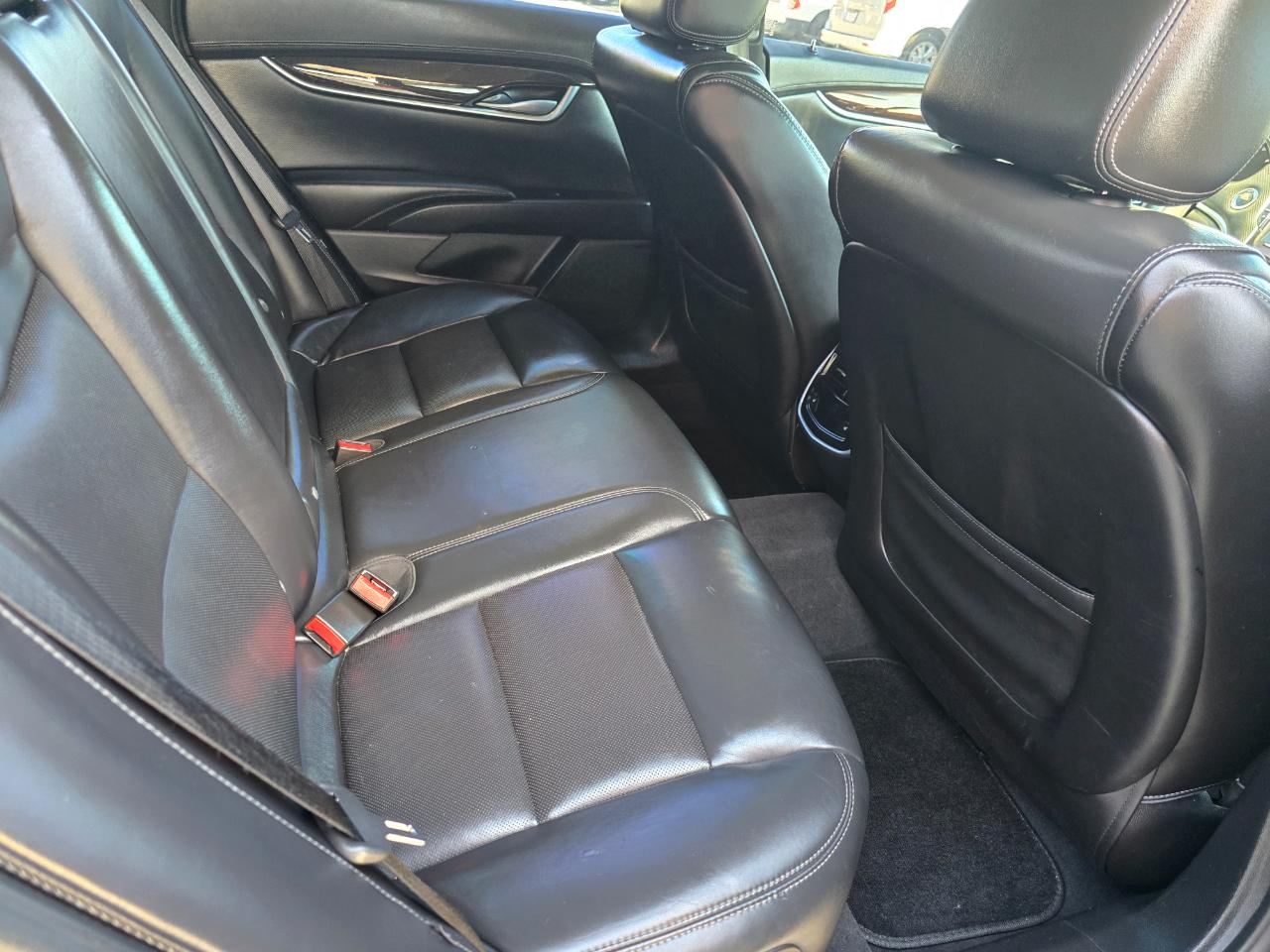 Cadillac XTS 4dr Sdn Luxury Collection FWD 2016