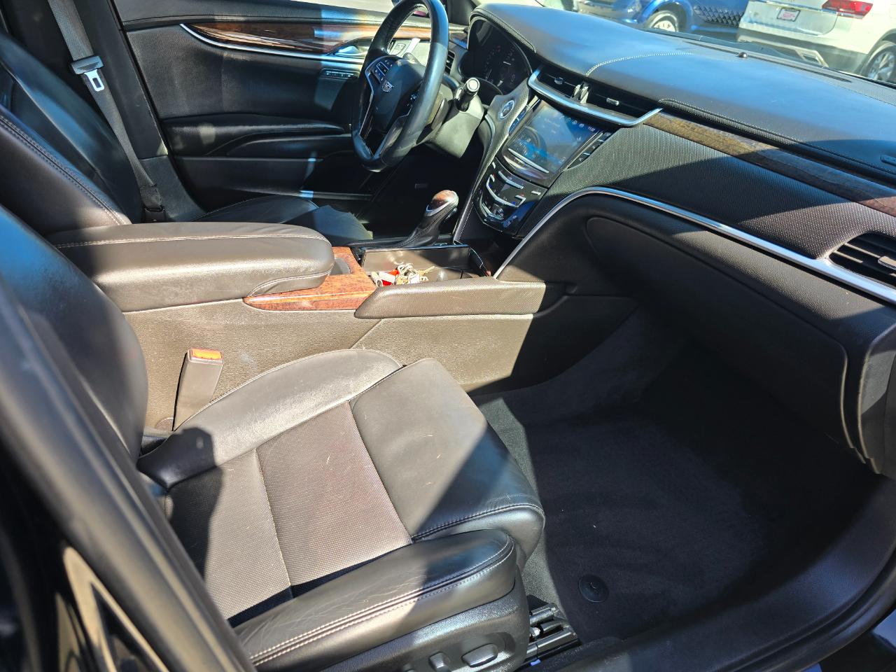 Cadillac XTS 4dr Sdn Luxury Collection FWD 2016