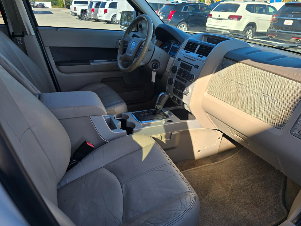 Mercury Mariner FWD 4dr Premier 2011
