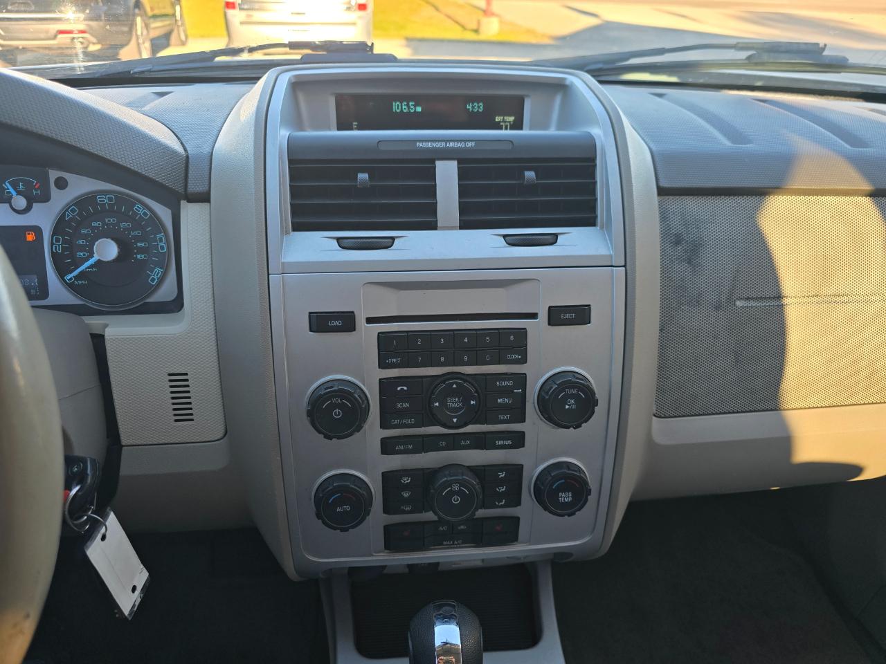 Mercury Mariner FWD 4dr Premier 2011