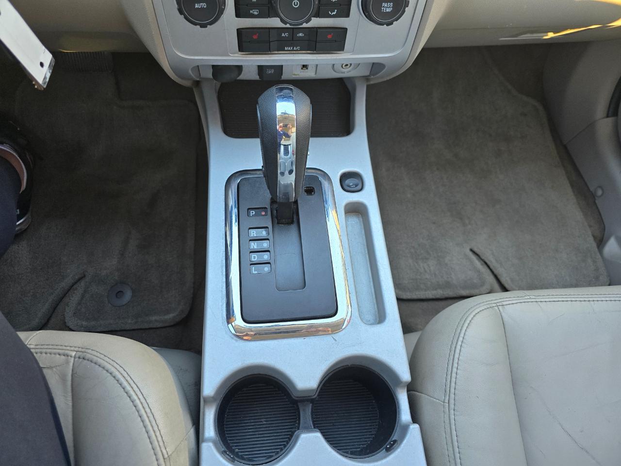 Mercury Mariner FWD 4dr Premier 2011