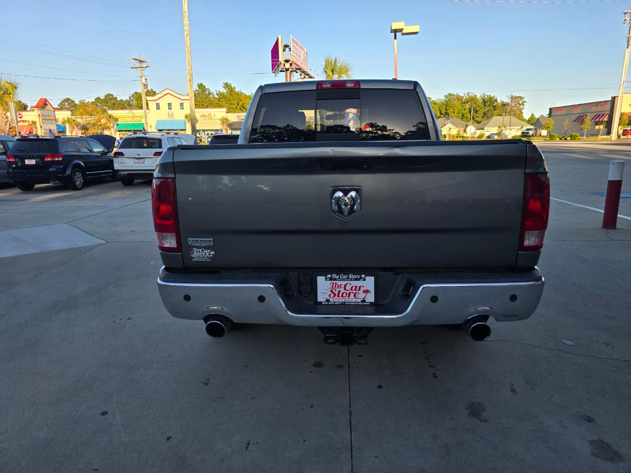 RAM 1500 2WD Crew Cab 140.5" Laramie 2011