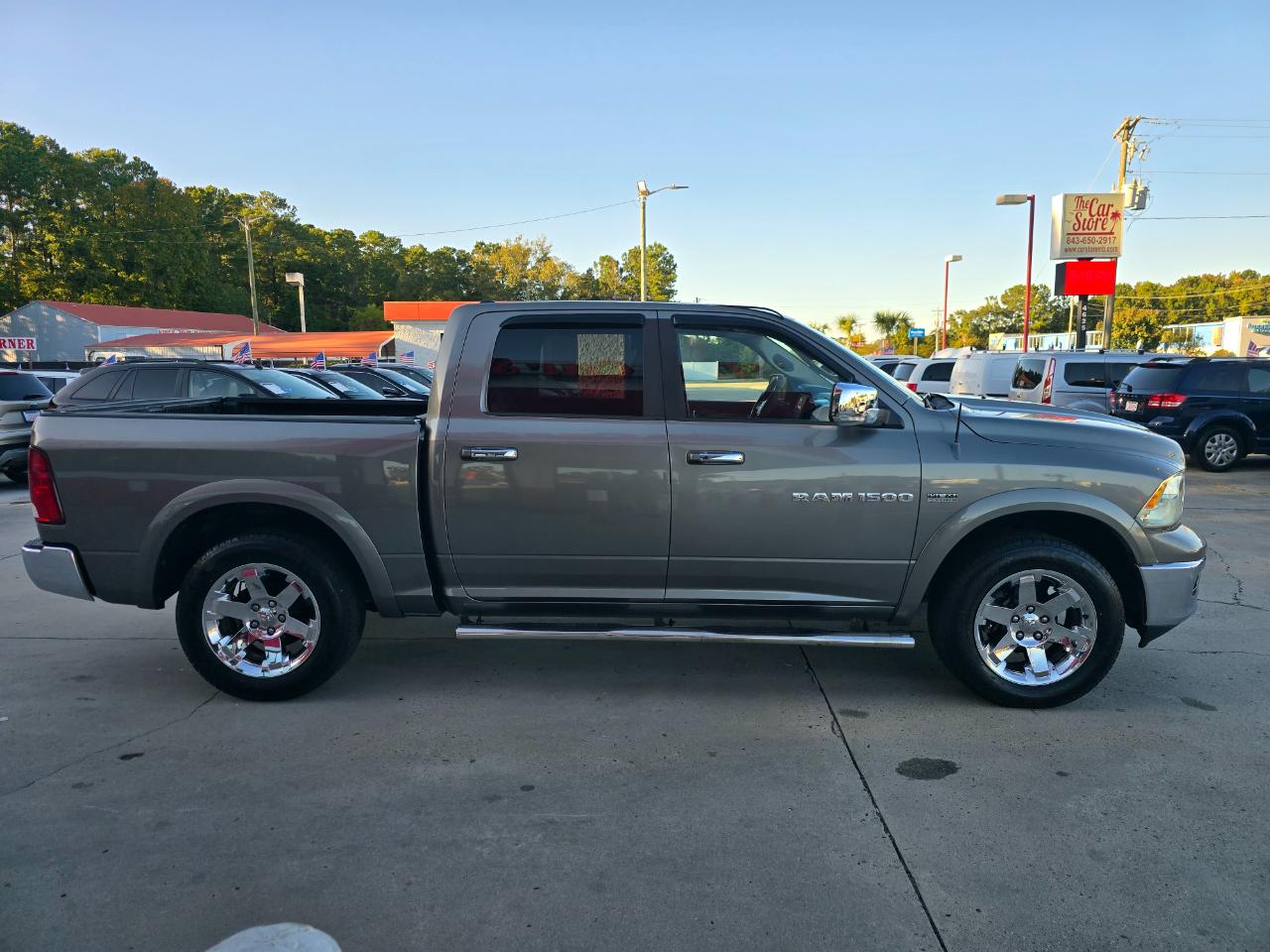 RAM 1500 2WD Crew Cab 140.5" Laramie 2011