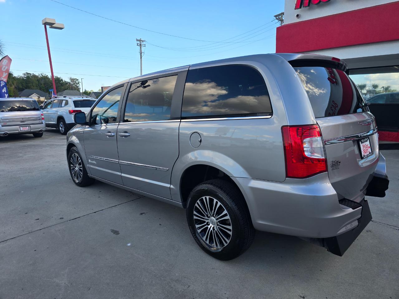 Chrysler Town & Country 4dr Wgn S 2014