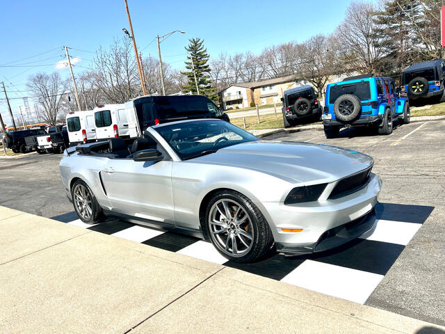 2012 Ford Mustang GT Convertible RWD