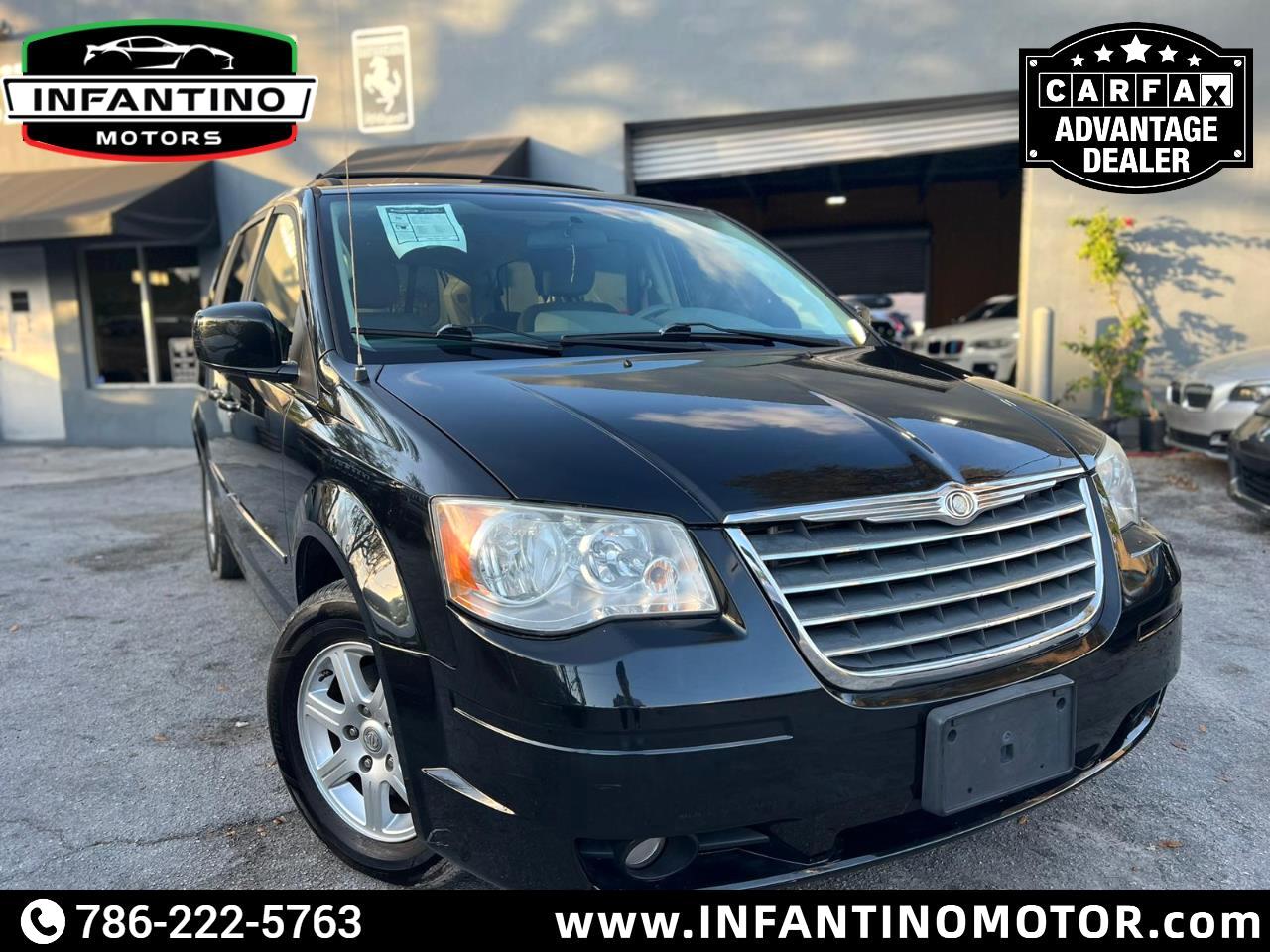 Chrysler Town & Country Touring 2010