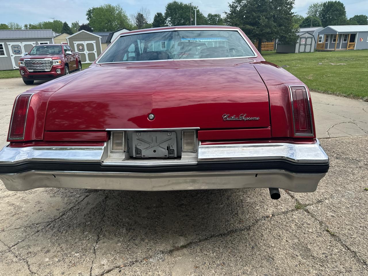 Oldsmobile Cutlass  1977