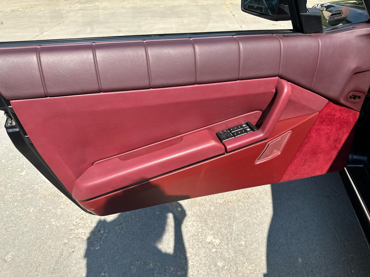 Cadillac Allante' 2dr Coupe Convertible 1989